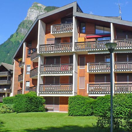 Appartement Lumineux Avec Mezzanine, Balcon Et Garage, Au Coeur De Samoens - Fr-1-629-53 Eksteriør bilde